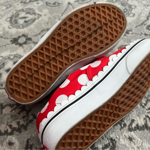 Vans Girls X Disney Authentic Gore red spot sneakers Size 2.5 - Picture 8 of 10